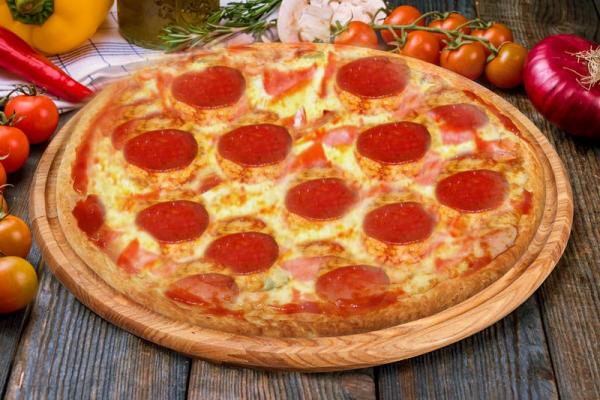 Pizza Salame e Prosciutto