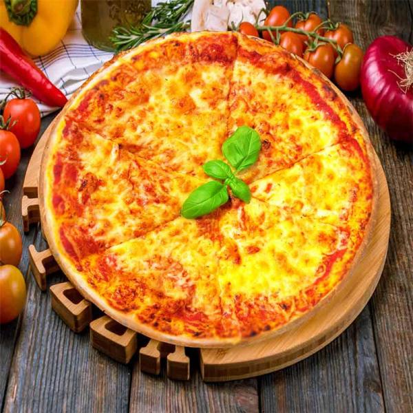 Pizza Margherita, klassische Pizza, Steinofenpizza, vegetarische Pizza, Pizza bestellen